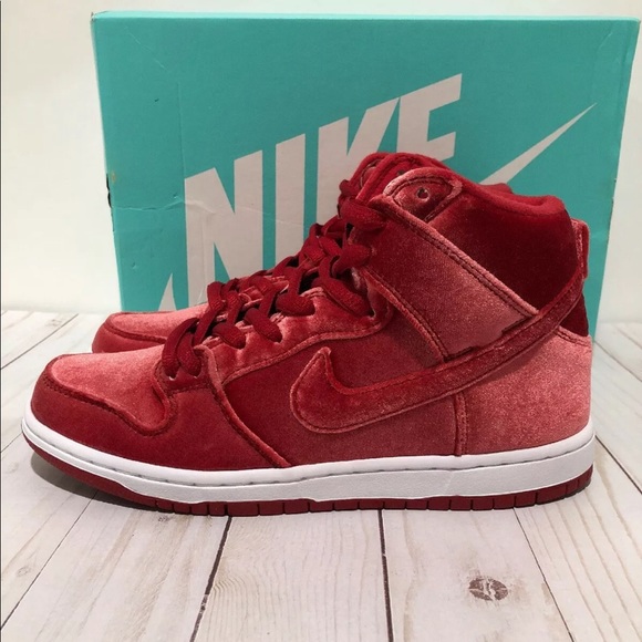 🔴SOLD🔴NIKE DUNK HIGH SB GYM RED-WHITE RED VELVET - Picture 3 of 8